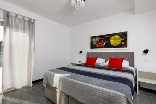 Posteľ alebo postele v izbe v ubytovaní Nice Beach Apartments for 3 adults
