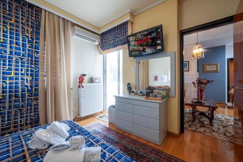 Η κουζίνα ή μικρή κουζίνα στο Villa Serenity a luxury relaxing retreat with swimming pool in Kymi Euboea