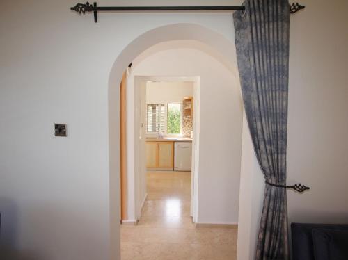 Galeriebild der Unterkunft Charming Villa in Tranquil Area in Lapithos