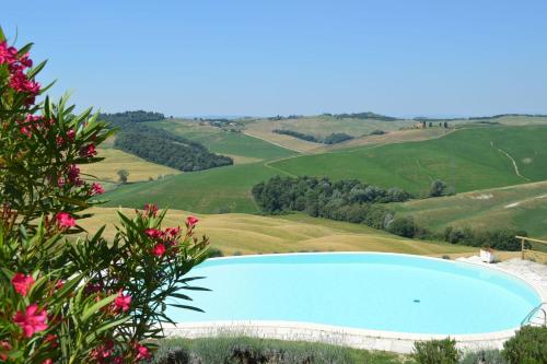 Imagen de la galería de Apartment with wonderful view in the Crete Senesi, en Vescona
