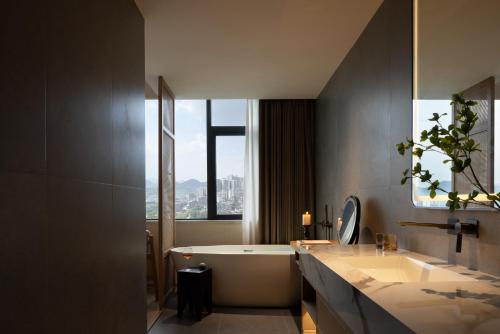 Fotografie z fotogalerie ubytování Yanyu Yunxi Resort Hotel 烟雨云兮酒店 v destinaci Feng-chuang