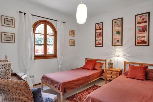 Posezení v ubytování Villa with sea view and pool