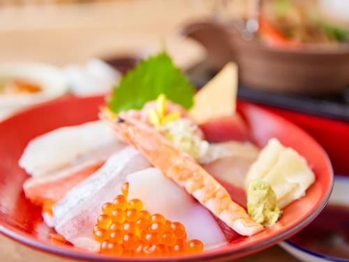 Makanan di atau berdekatan hotel