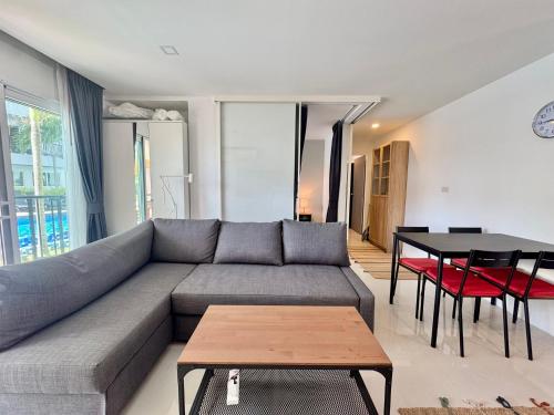 Χώρος καθιστικού στο Mantra Beach Condominium Suite 2 - Mae Phim