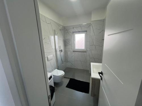 Un baño de Golem relax appartment
