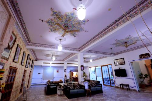 Μια τηλεόραση ή/και κέντρο ψυχαγωγίας στο Satyam Palace Resort