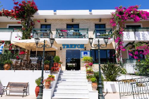 Balkoni atau teres di Trefon Hotel Apartments and Family Suites