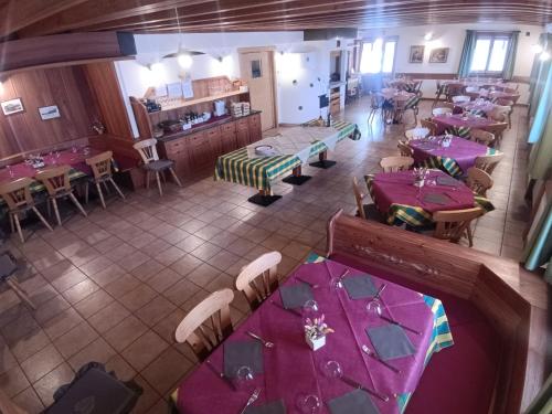 Restaurace v ubytování Rifugio Predaia Ai Todes'ci
