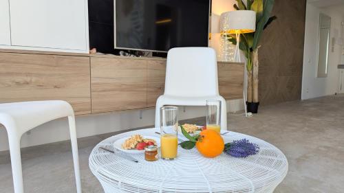 CIUDAD ANTENA blue sky apartment photo 10