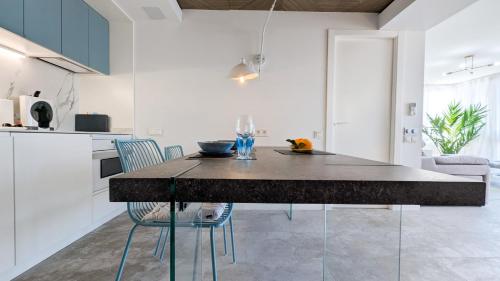 CIUDAD ANTENA blue sky apartment photo 11