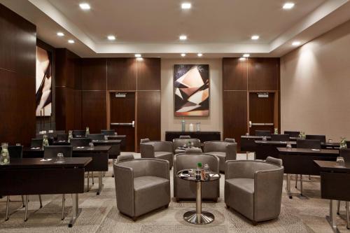 AC Hotel by Marriott Minneapolis Downtown Image