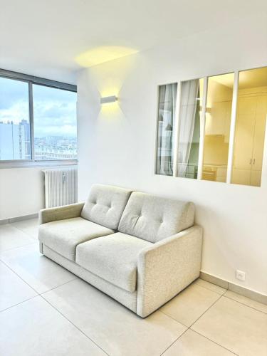 Modern Parisian flat Quartier asiatique Choisy