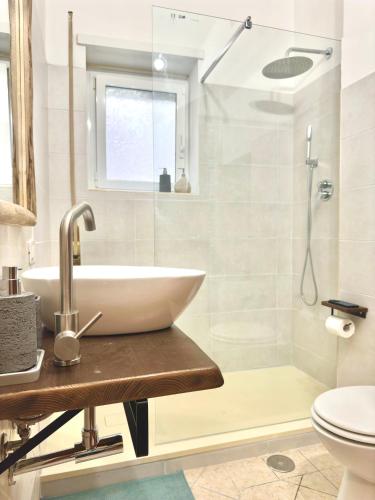 Metro A Family Apt - 2 camere, cucina e salotto