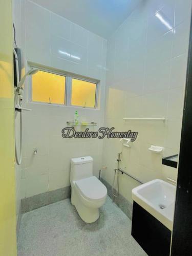 Ένα μπάνιο στο Homestay DEEDORA 2