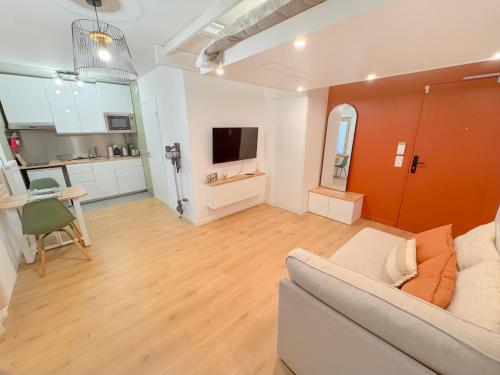 Grand studio neuf Bagneux proche transport métro 4 Paris