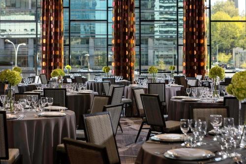 Restaurace v ubytování Renaissance Seattle Hotel
