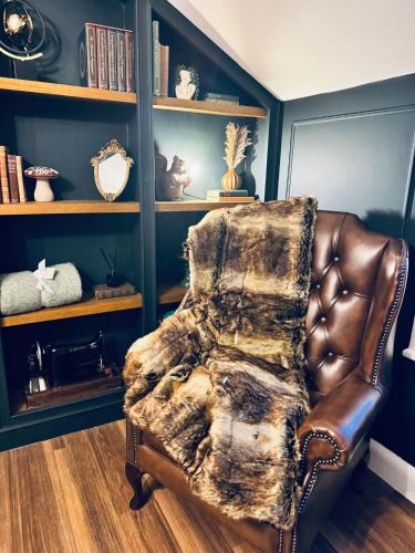 Posezení v ubytování The Green Scholar's Nook