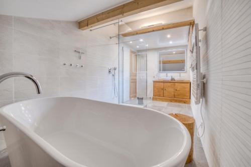 Ένα μπάνιο στο Chalet 8 personnes
