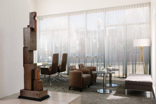 AC Hotel Kansas City Plaza Image