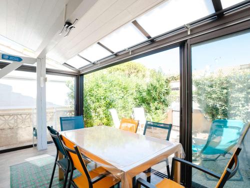 Pavillon Climatisé avec Mezzanine, WIFI et Parking Privé - Gruissan Les Ayguades - FR-1-409-187