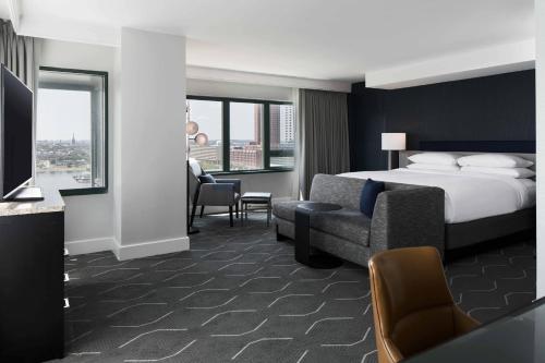 Renaissance Baltimore Harborplace Hotel Image