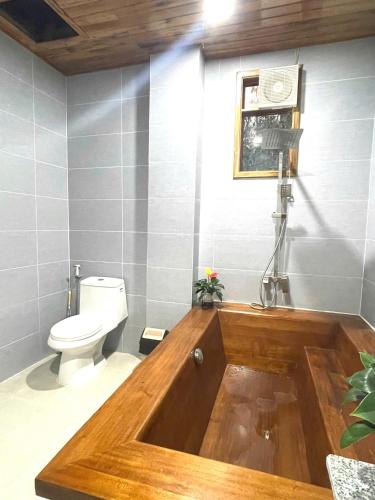 Ванная комната в Ong An House - Where serenity meets nature