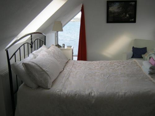 A bed or beds in a room at No 1 Broughton Bed & Breakfast