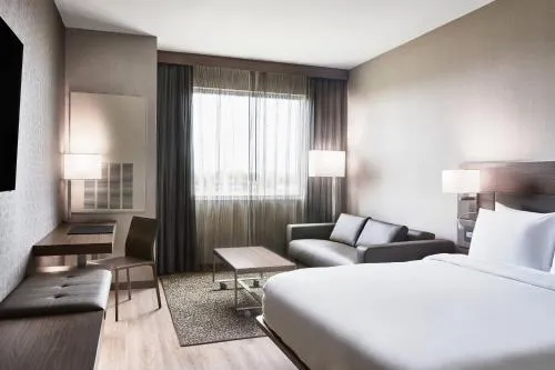 AC Hotel by Marriott Miami Airport West/Doral photo 8
