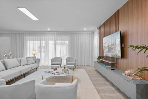 Ultimate Luxury Themed Bedrooms Game Room Pool photo 21