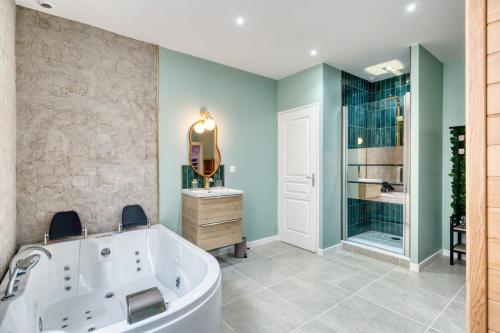 Photo de la galerie de l'établissement OIQIA • Évasion, à Rouen