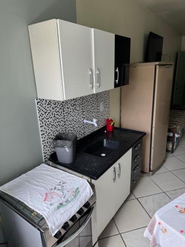 Dapur atau dapur kecil di Pousada do sol