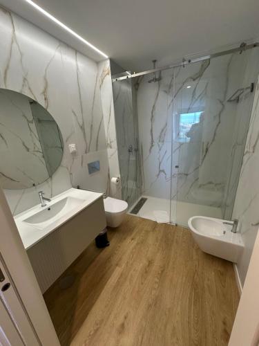 New Douro 406 with shared pool and parking