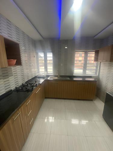 Una cocina o zona de cocina en Becktab - Comfort Apartments Surulere