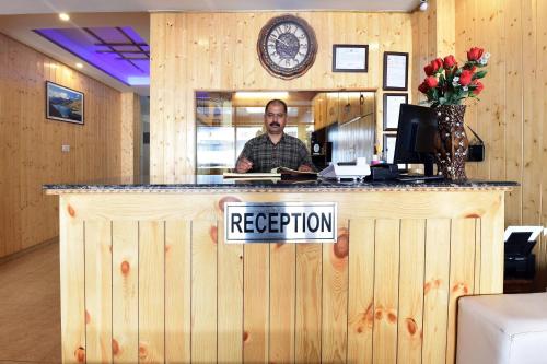 Imagen de la galería de Hotel O Parth Regency, en Katrain