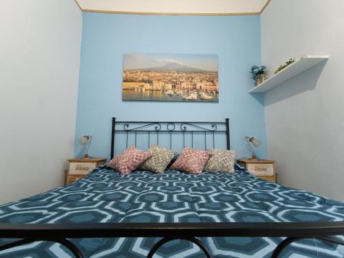 A bed or beds in a room at Casa Emanuele