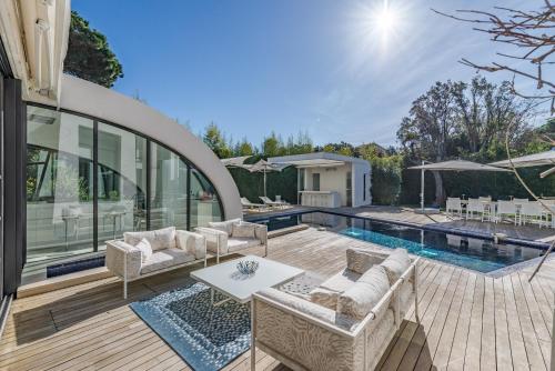 Gallery image of Villa IRIS in Ramatuelle