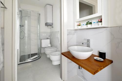 Via Ponte alle Mosse, 19 - Florence Charming Apartments - A chic, newly renovated apartment near Tram Leopolda, a few min from downtown