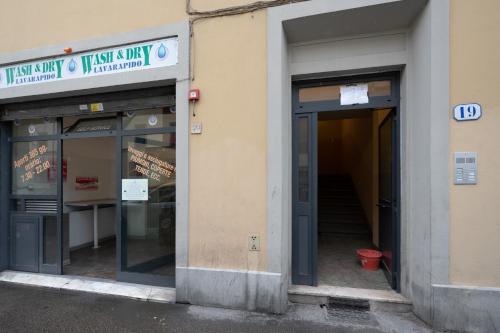 Via Ponte alle Mosse, 19 - Florence Charming Apartments - A chic, newly renovated apartment near Tram Leopolda, a few min from downtown