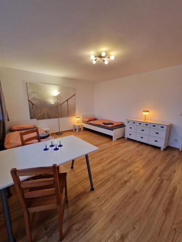 Ліжко або ліжка в номері Hafenblick Apartment - Central