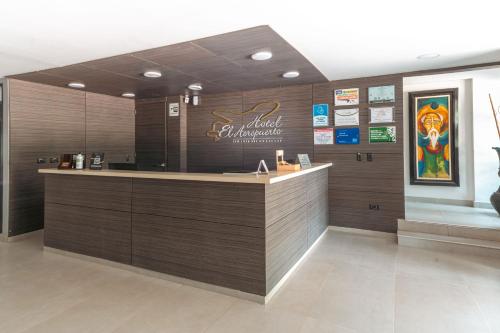 Vstupní hala nebo recepce v ubytování Hotel El Aeropuerto
