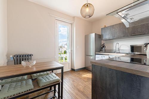 Η κουζίνα ή μικρή κουζίνα στο MAISON AMPERE