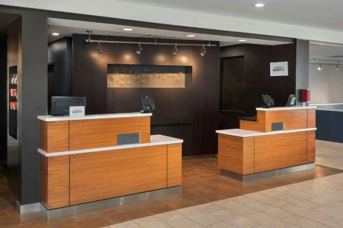 Courtyard by Marriott New Carrollton Landover Image