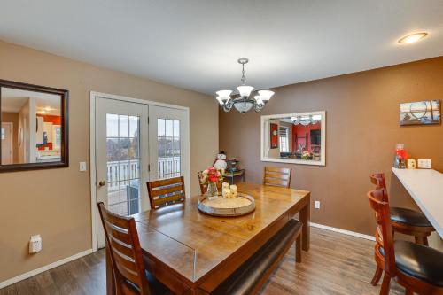 a dining room with a table and chairs at 6 Mi to Dtwn Lewiston Quiet Home with Views in Clarkston