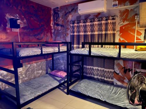 Кровать или кровати в номере Hostel by zooFamily