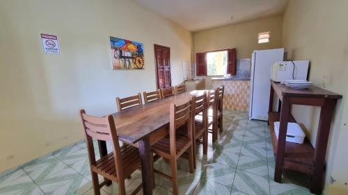 Pousada EcoVillage - Meu Xodó em Preáにあるキッチンまたは簡易キッチン