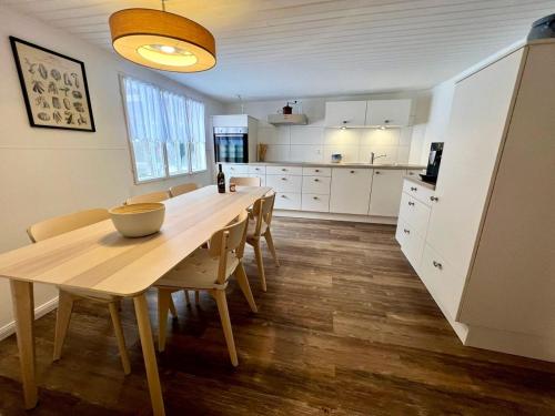Kuchyň nebo kuchyňský kout v ubytování Chalet im Wallis
