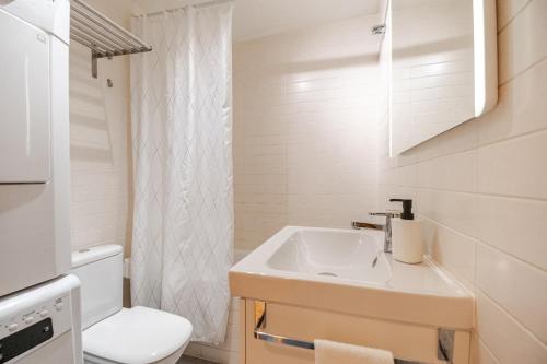 Explore Málaga from a Modern Apartment