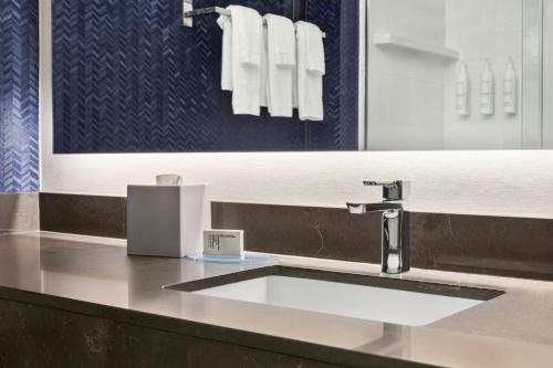 フィンドレーにあるFairfield Inn & Suites Findlayのギャラリーの写真