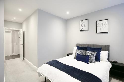 Churchill Square Views - 1 Bed Central Brighton Apartment - 400m to Beach - Sleeps 4 photo 16