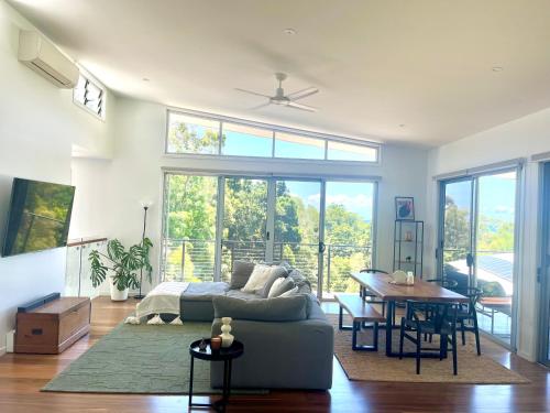 Χώρος καθιστικού στο Seaview Oasis Ocean Shores